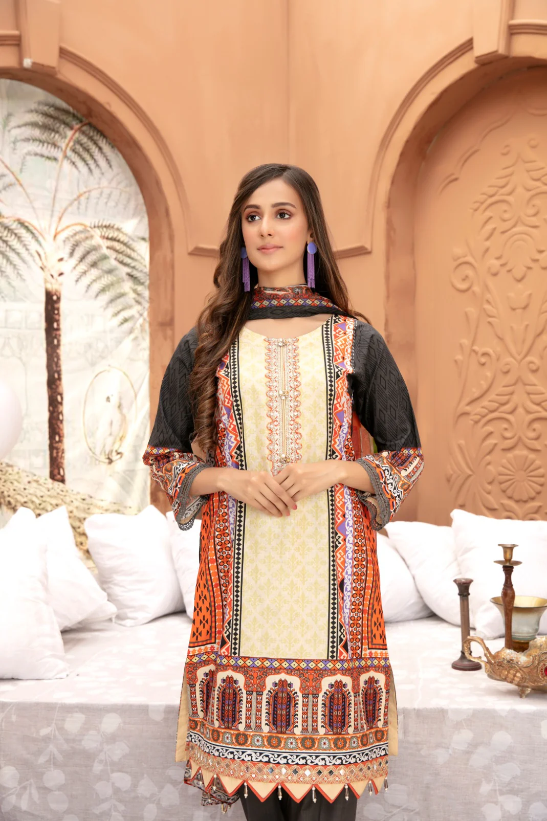 AL-293 Readymade Designer Lawn Suit - Image 4
