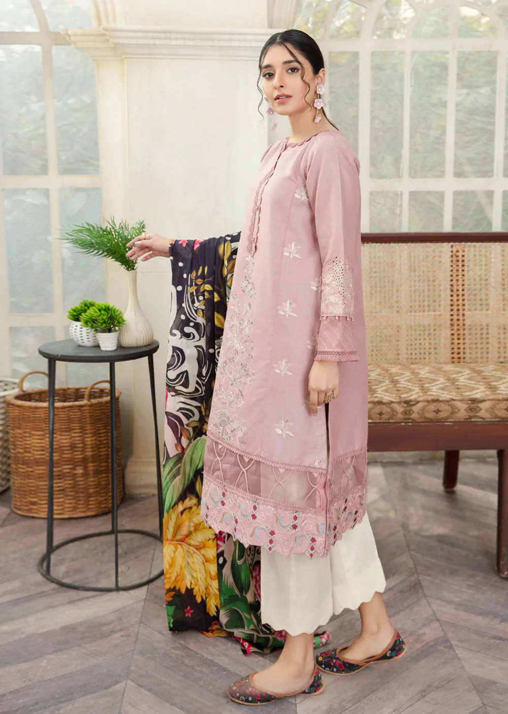 Amiya - Readymade XENIA Suit - Image 2