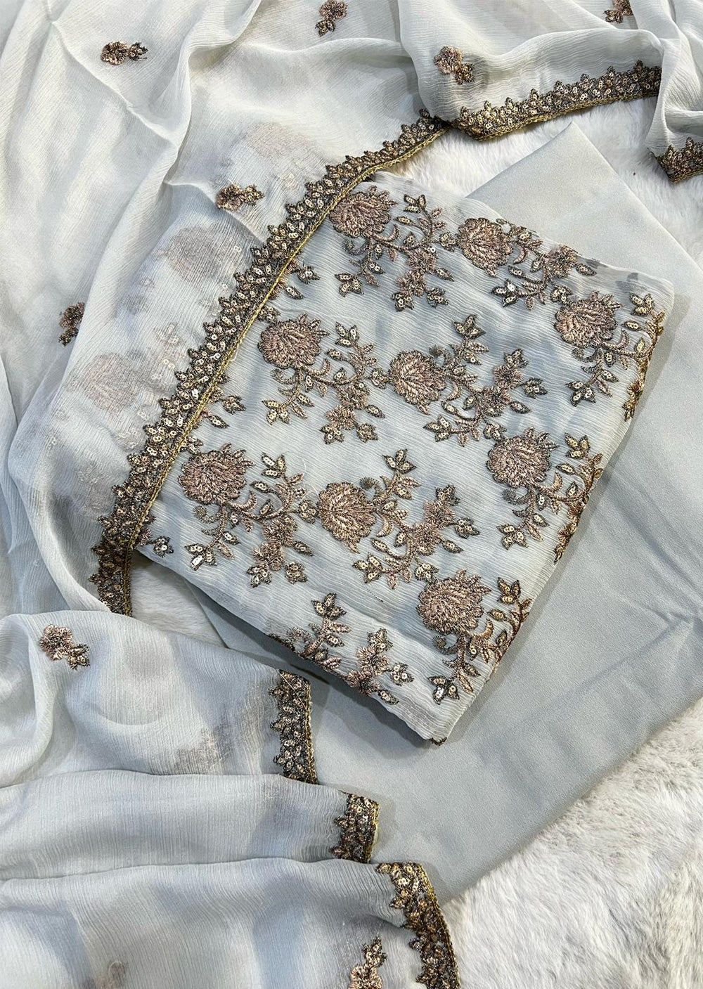 AMNDU-04 - Unstitched - Amna Net Suit 2025 - Image 4