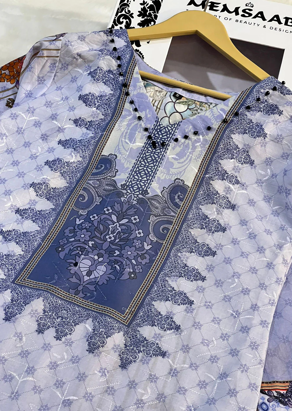 BNS-04 - Readymade - Bin Saeed Inspired Chikenkari Lawn 2024 - Image 3