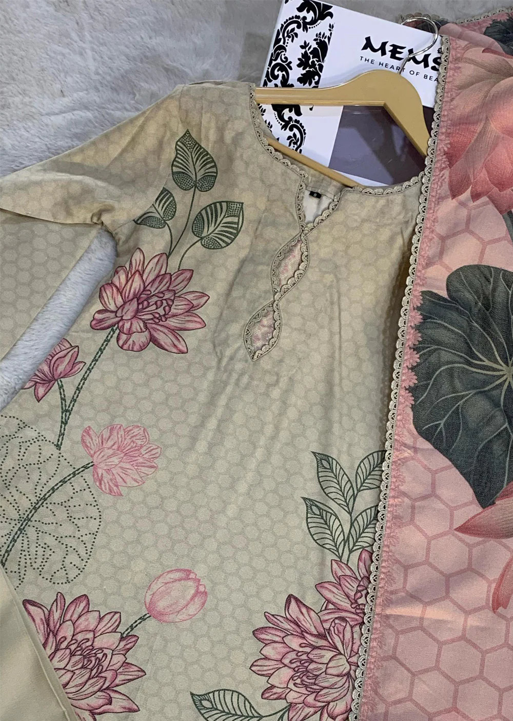BTUR-05 - Baroque Inspired Dhanak Suit 2025 - Image 4
