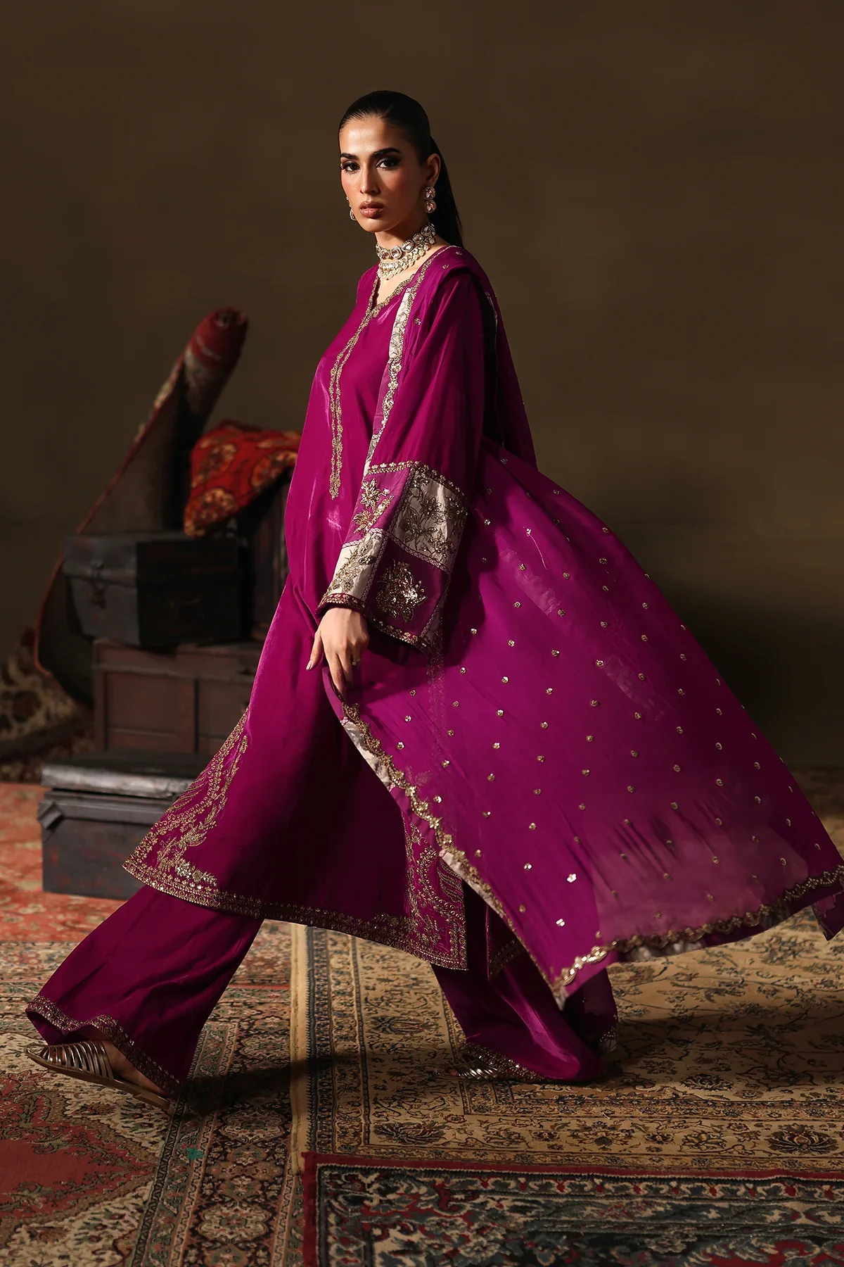 CVT5-08 Unstitched Premium Velvet SUIT 2025 - Image 3