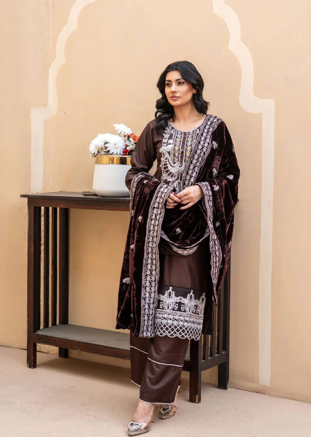 DAS-04- Readymade Rangz Dastaan Winter Suit 2025 - Image 2