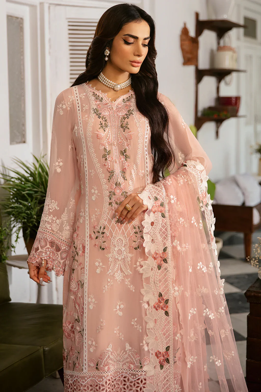 Q-101 - Readymade - Dastak by Ramsha Luxury Chiffon Collection  2025 - Image 4