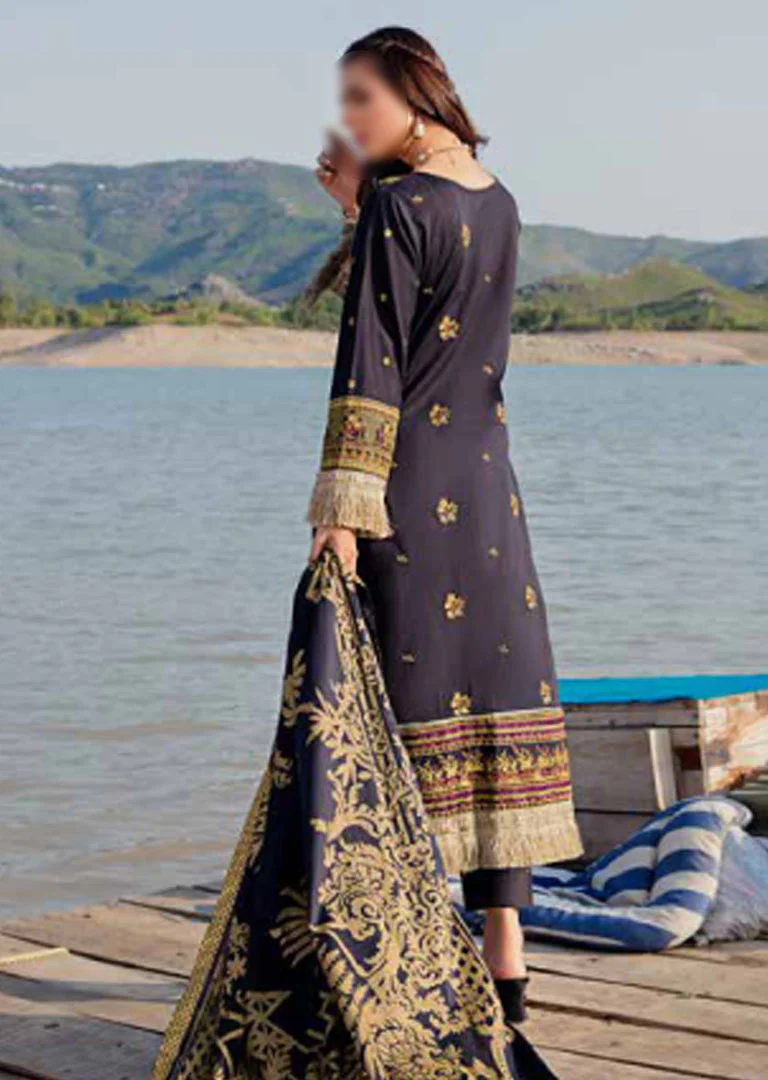 EFL-521R - Readymade - Eshaisha Festive Lawn Embroidered Collection 2021 - Image 3