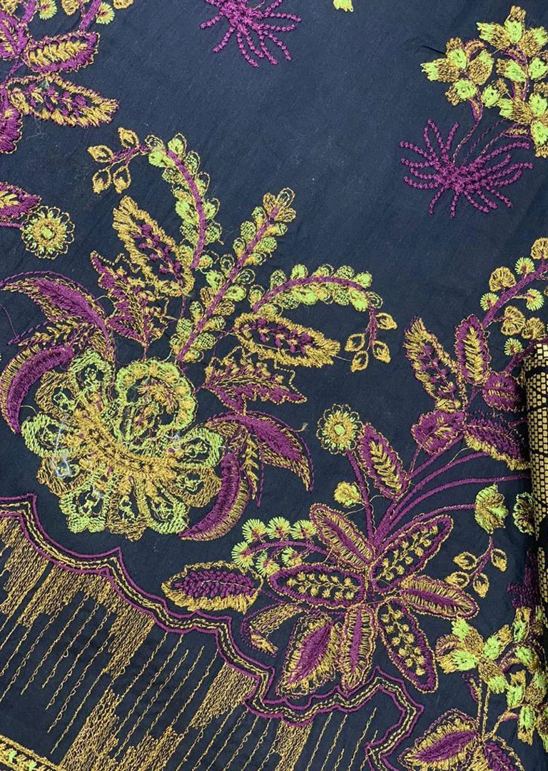 EFL-521R - Readymade - Eshaisha Festive Lawn Embroidered Collection 2021 - Image 4