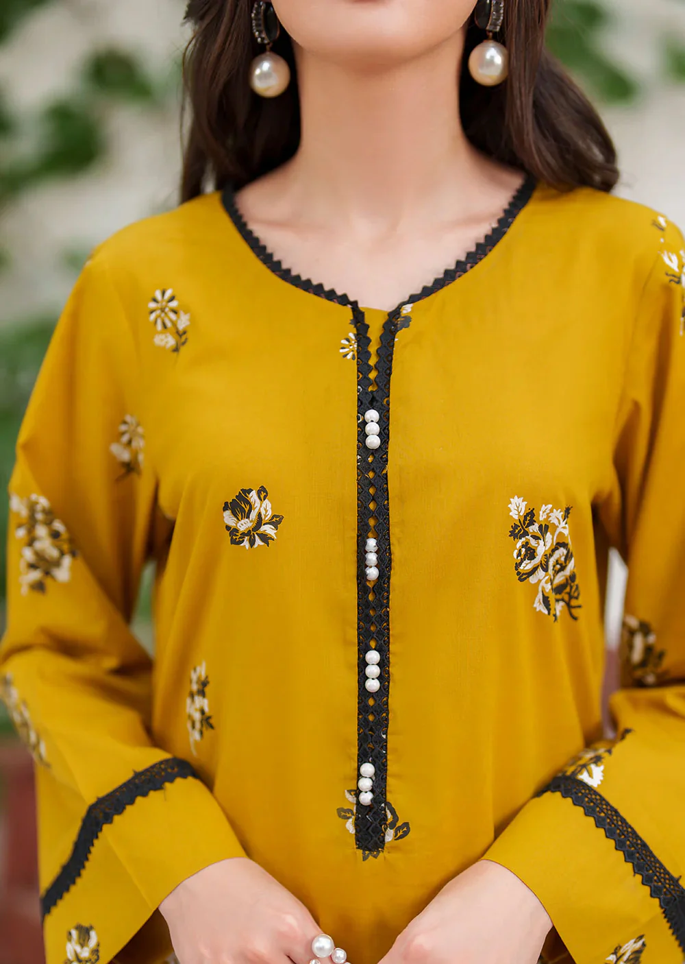 GRT-19 - Kehkashan  - Readymade 3 Piece Cotton Suit - Image 5