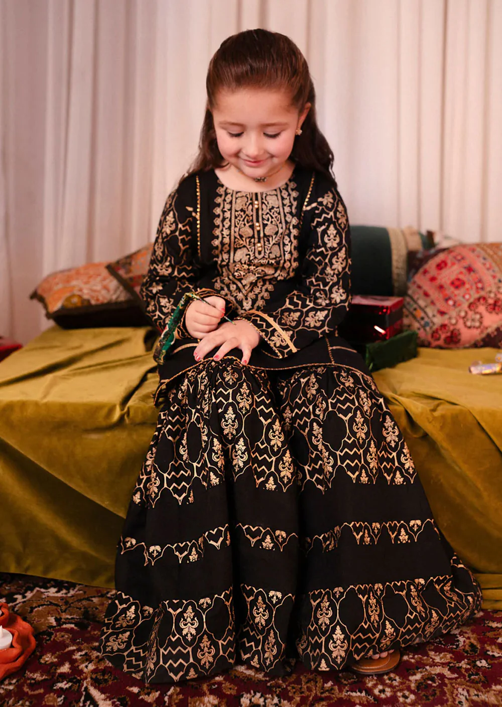 Hoorain - Readymade Kids Suit by Garnet 2022 - Image 4