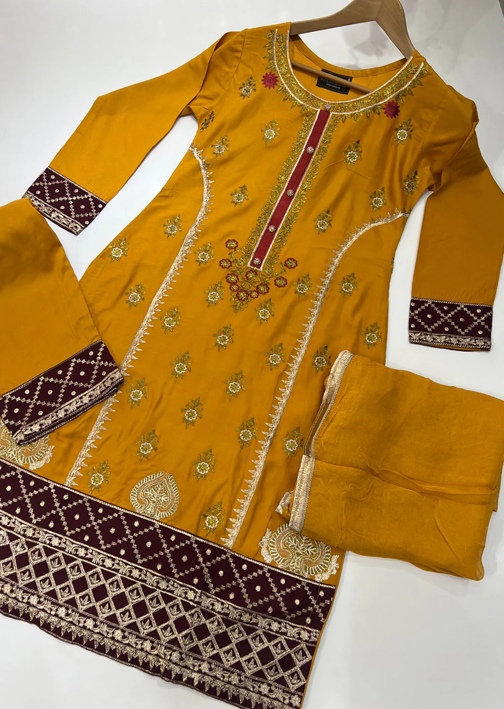 HK147 Naurang Yellow Readymade Linen Suit - Image 2