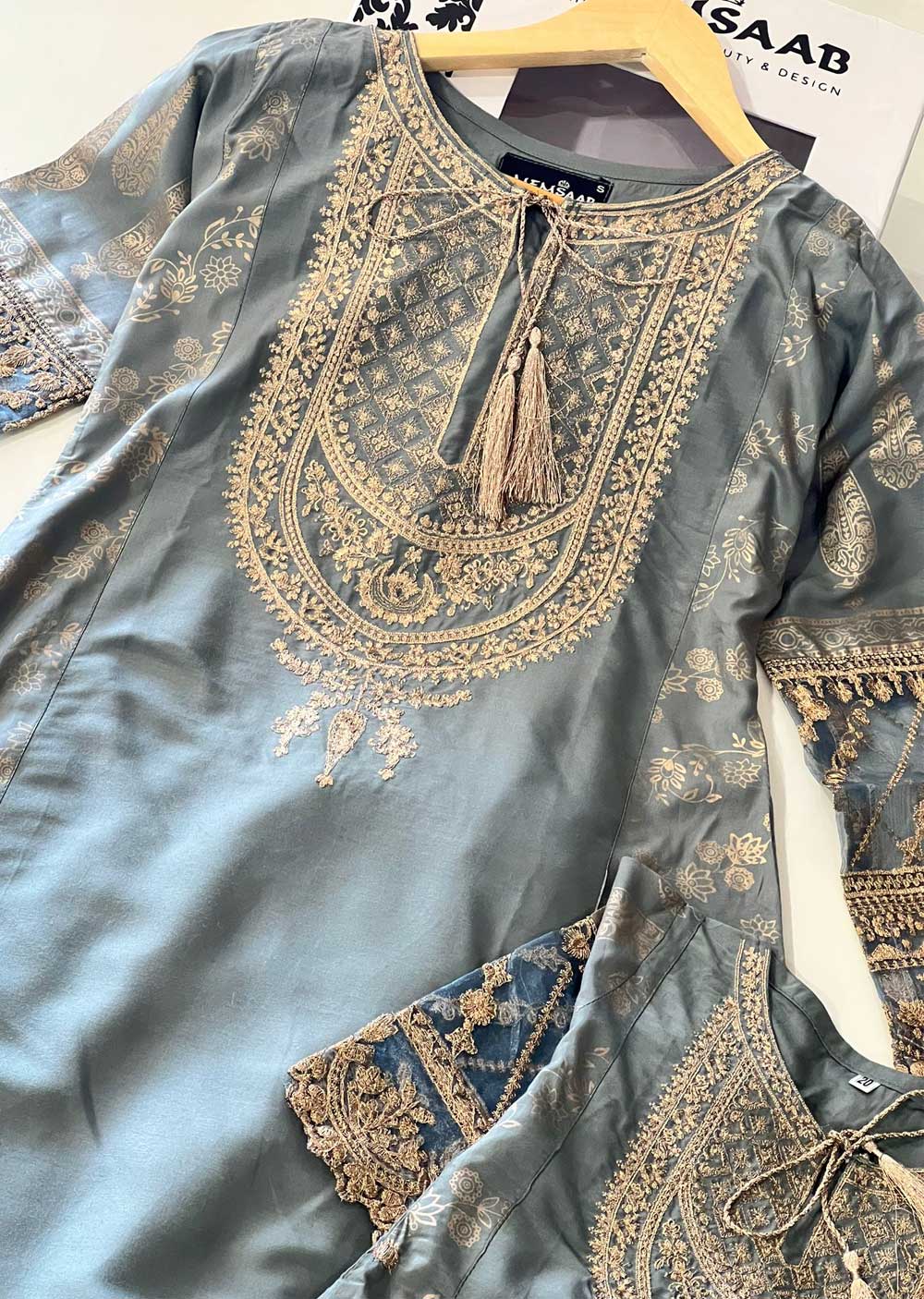 HK181 Bekhud Readymade Grey Linen Mother & Daughter Suit - Image 6