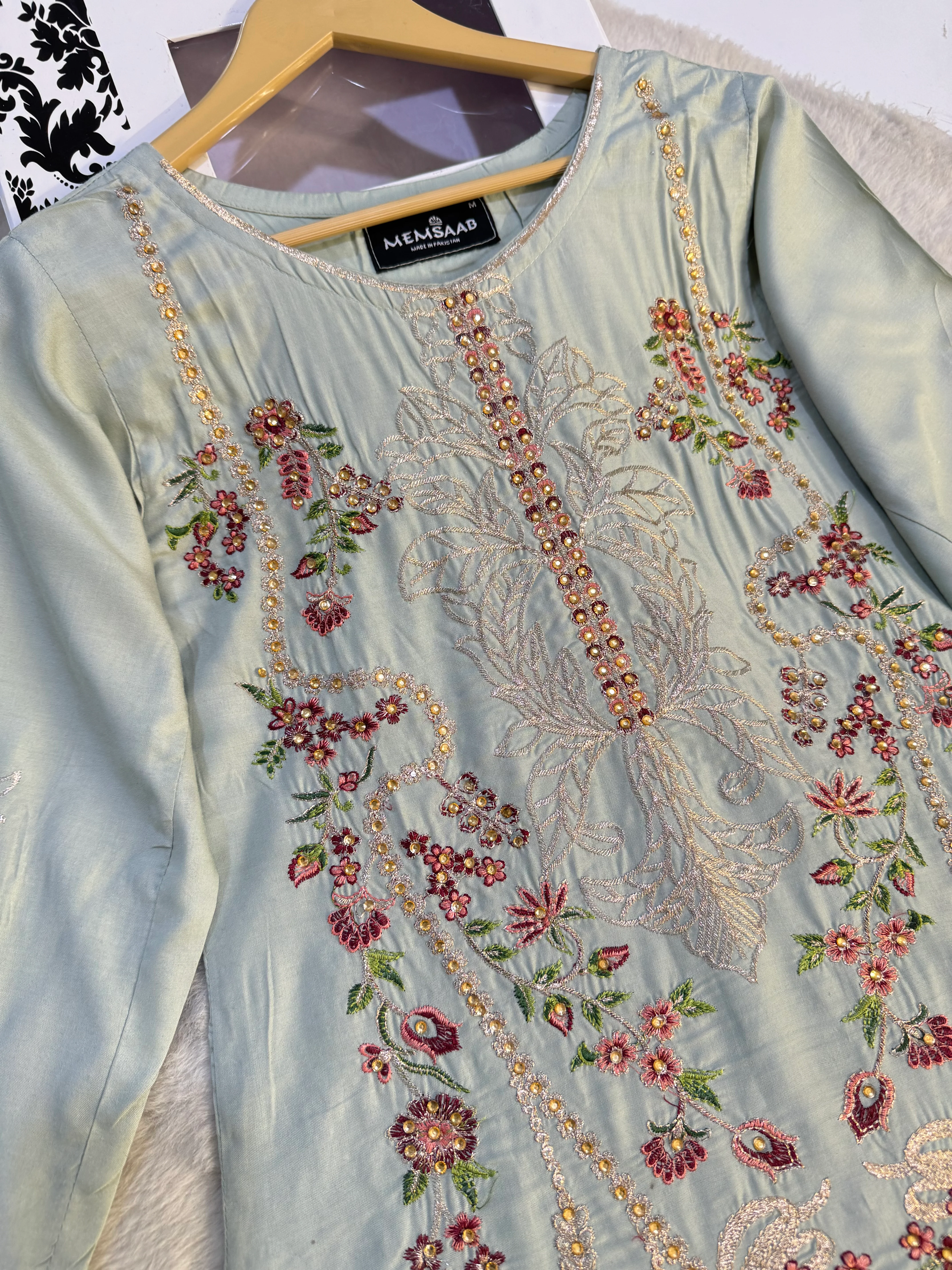 HK198 Dhirar - Readymade Linen Suit - Image 6