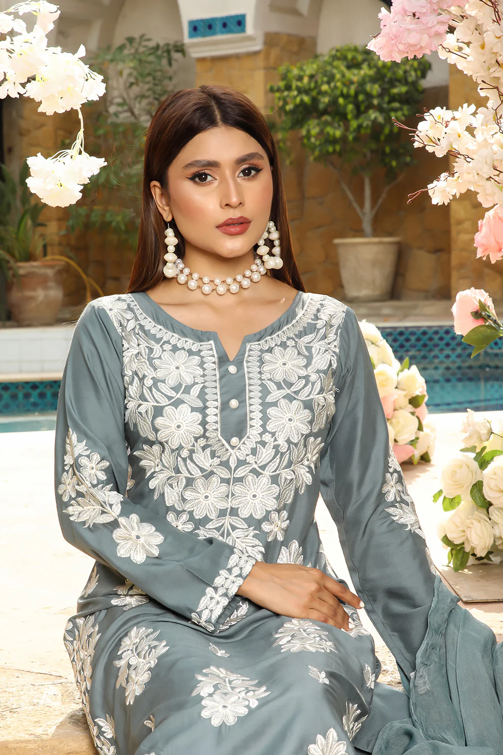 HK200 Laraiba Readymade Grey Mummy n Me Linen Suit - Image 3
