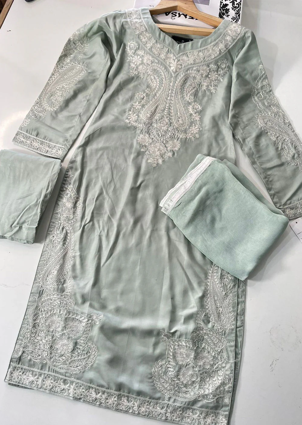 HK213 Santoni Readymade Green Linen Suit