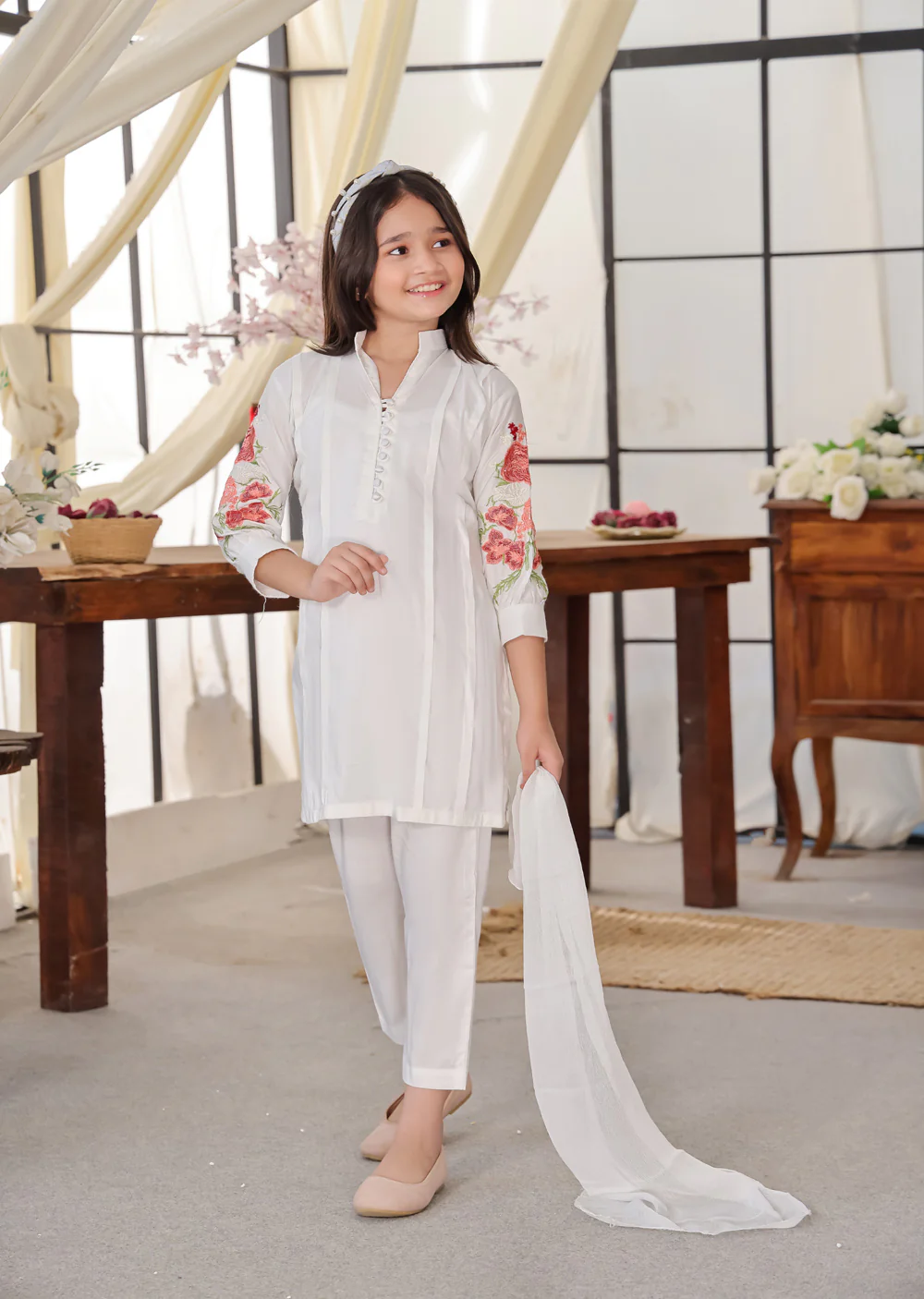 HK232 Paladin - White Linen Mummy n Me Readymade Suit - Image 10