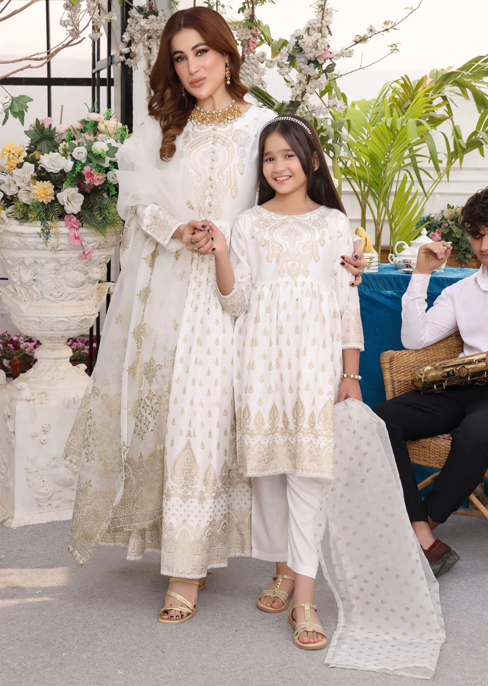 HK245 Gavinchi - Readymade Mother & Daughter Dress - Image 25