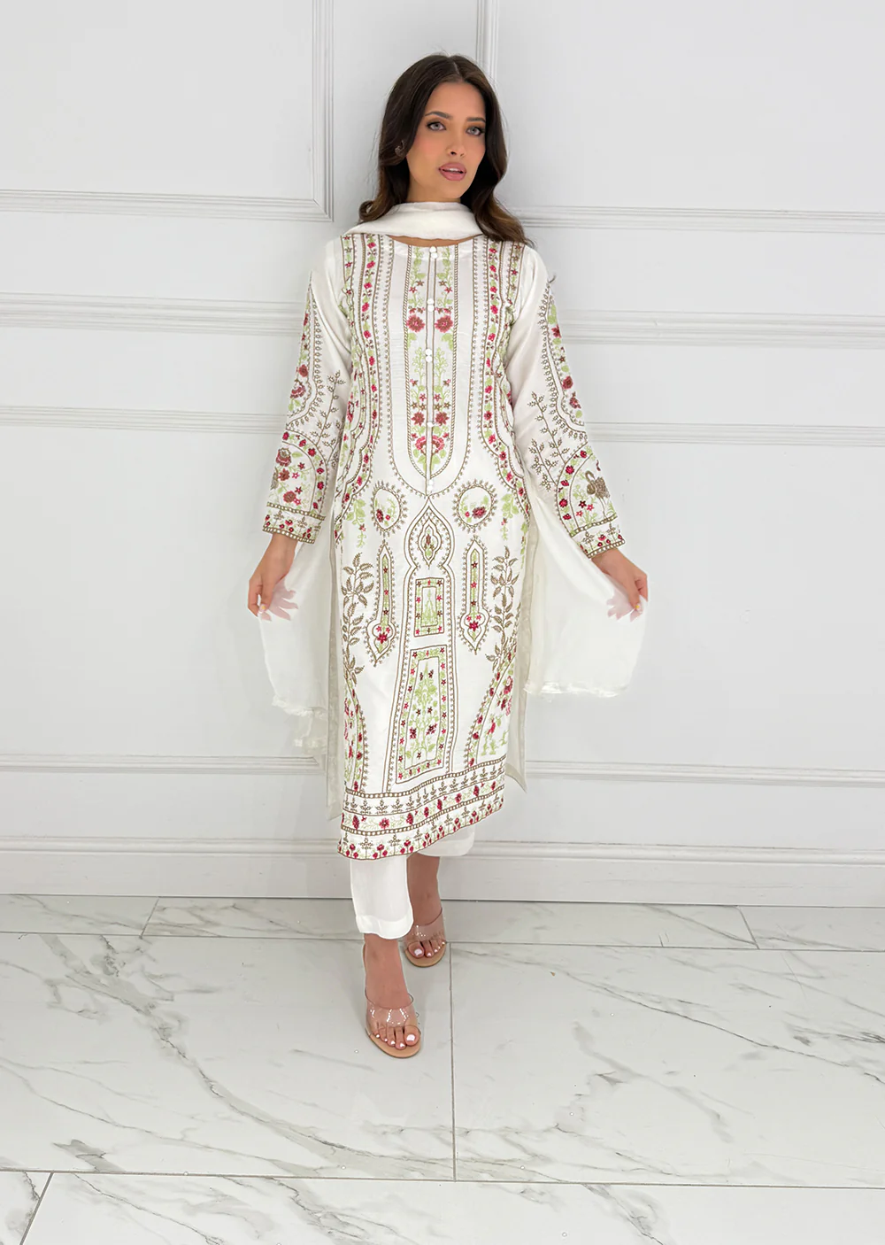 HK272 Zulm - White Linen Oufit - Image 3