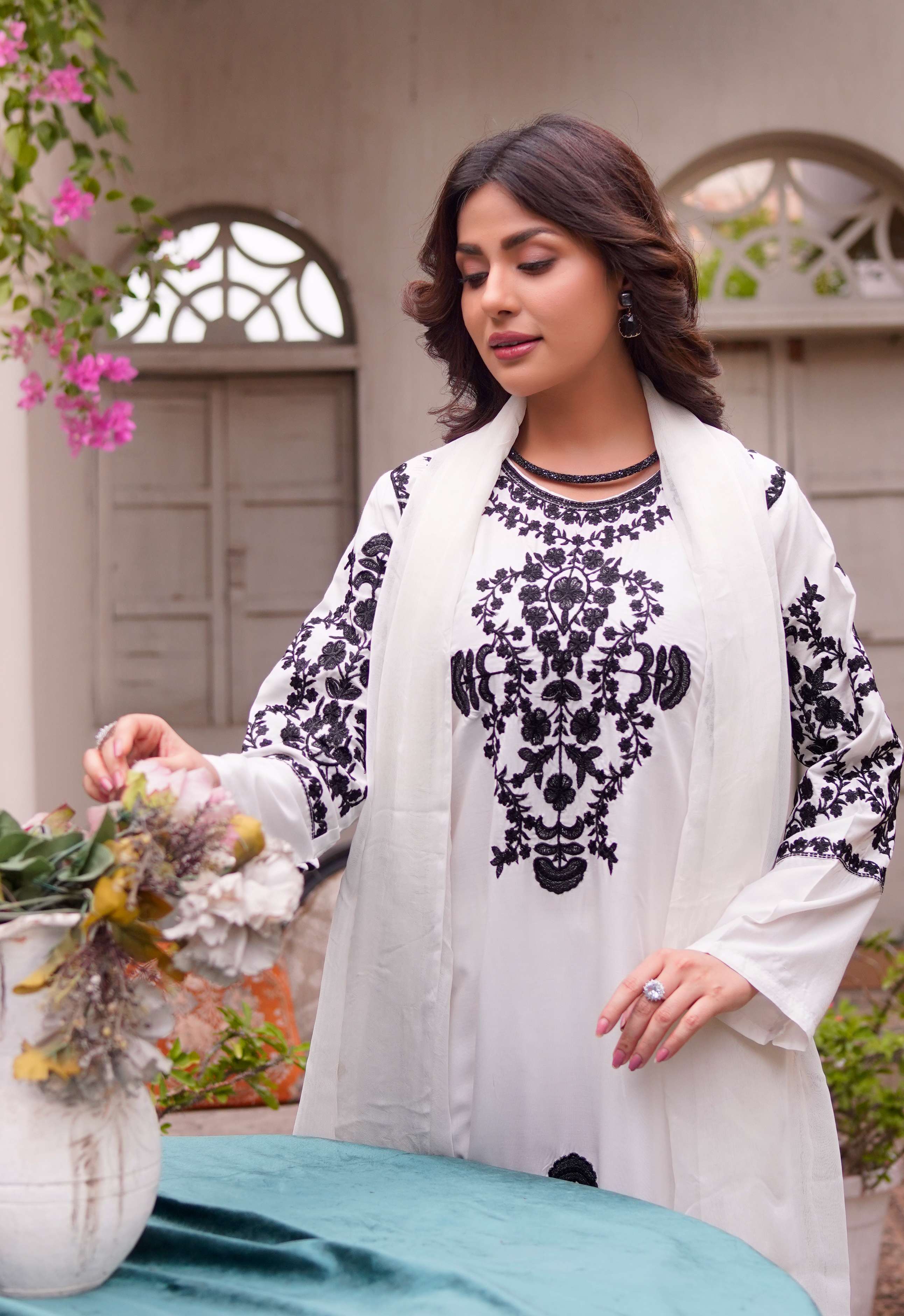 HK280 - Zareen -  Mummy n Me Linen Outfit - Image 13