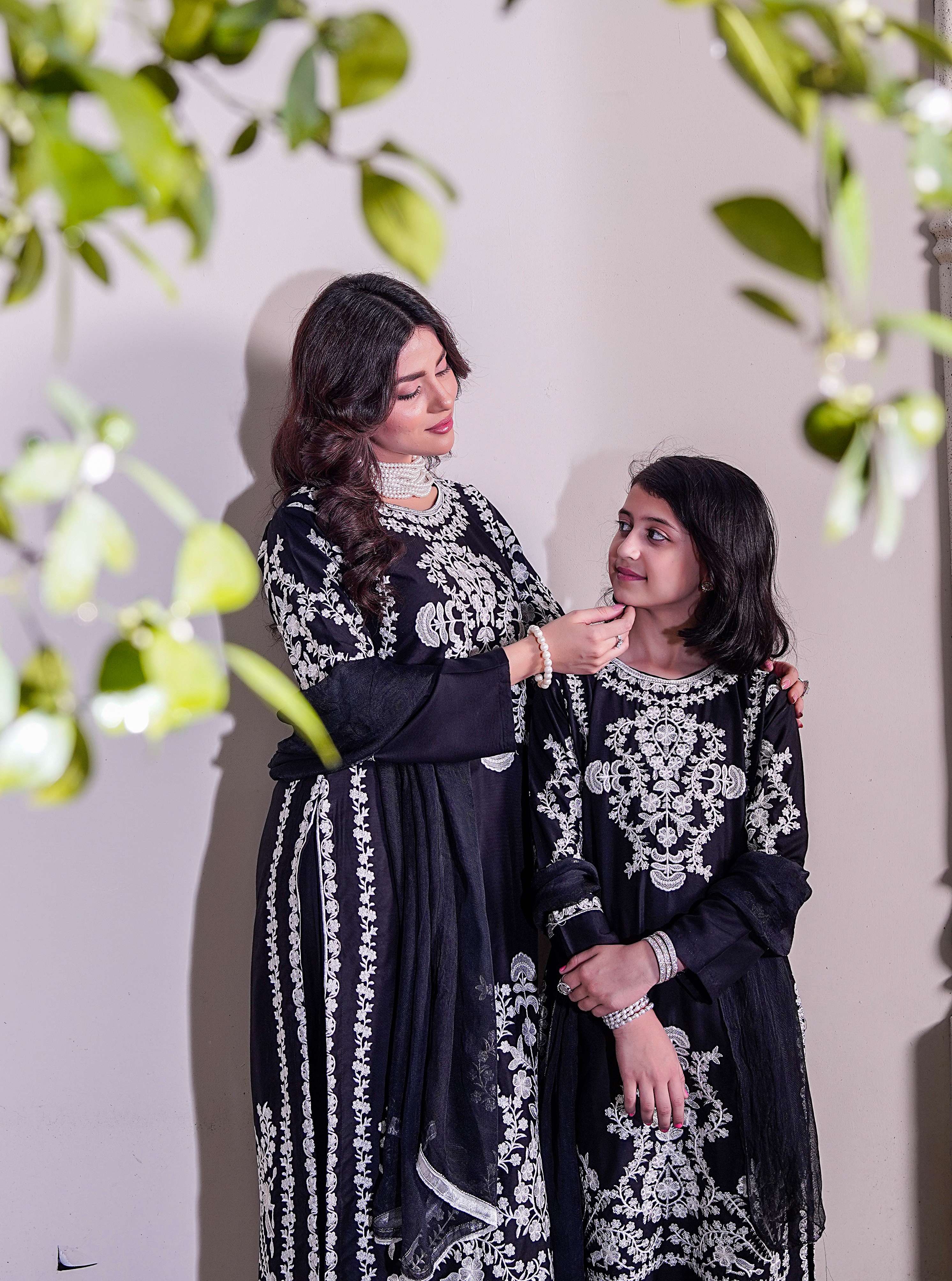 HK280 - Zareen -  Mummy n Me Linen Outfit - Image 30