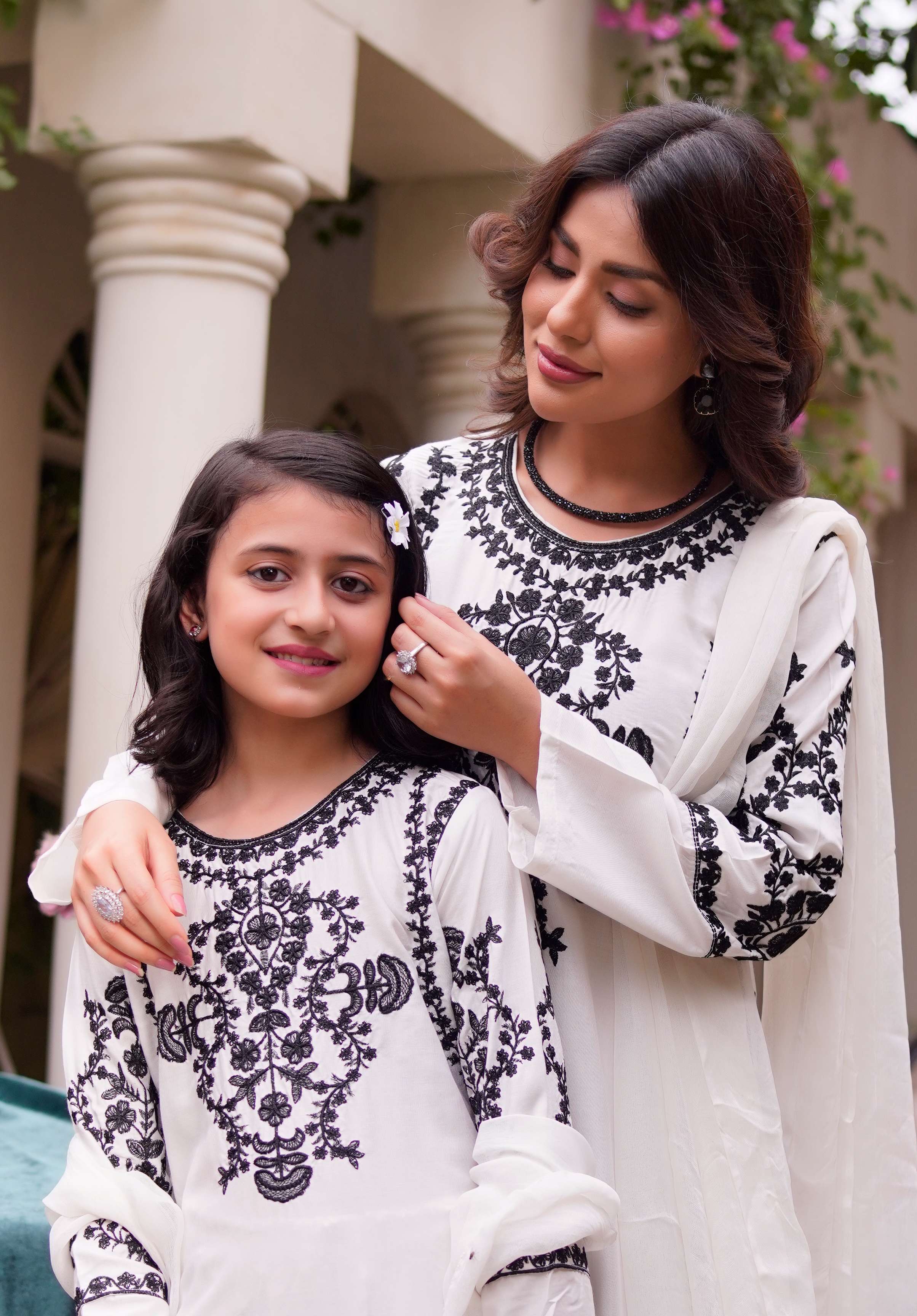 HK280 - Zareen -  Mummy n Me Linen Outfit - Image 9