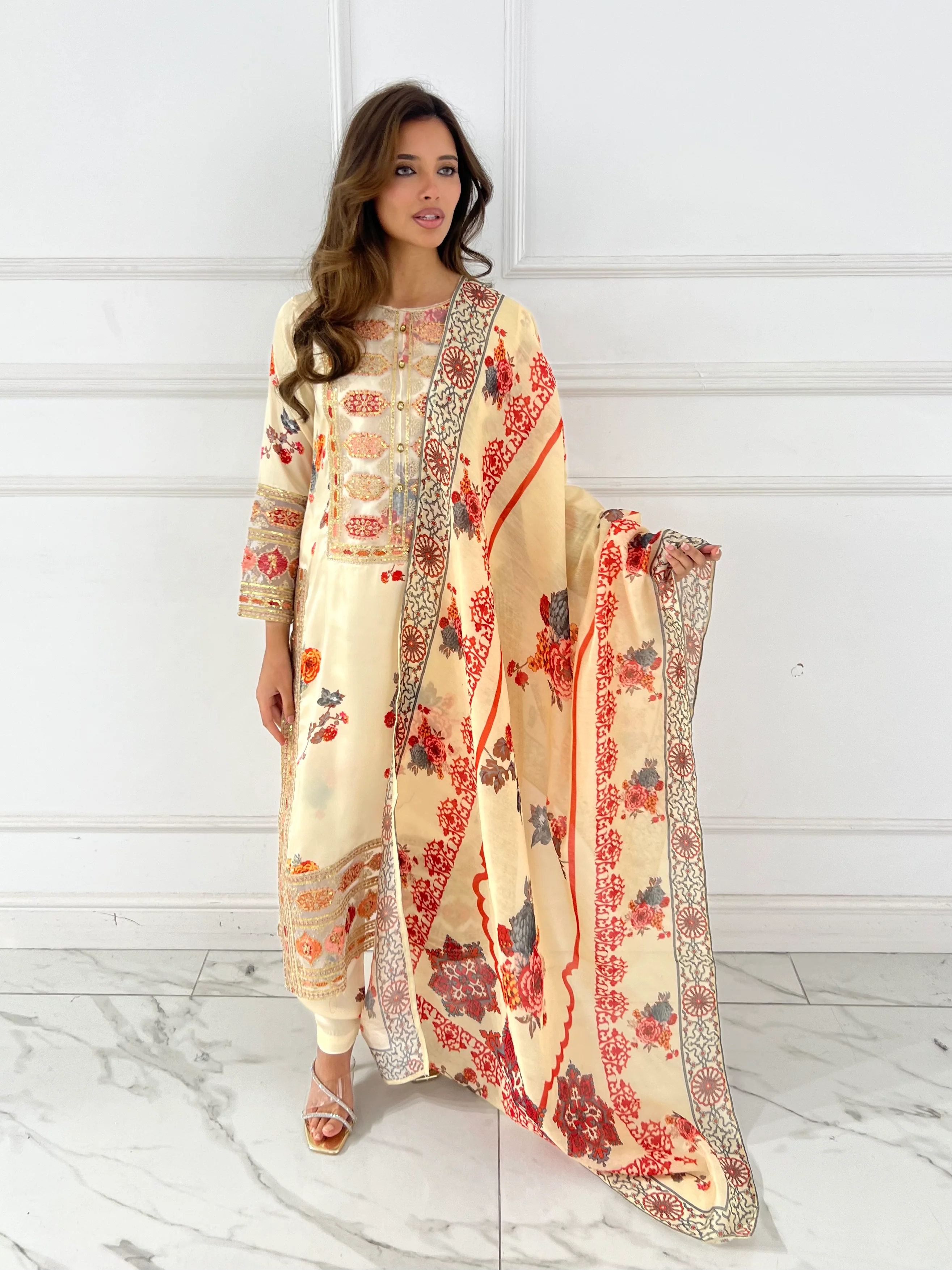 HK347 - Readymade silk Outfit 2025 - Image 6