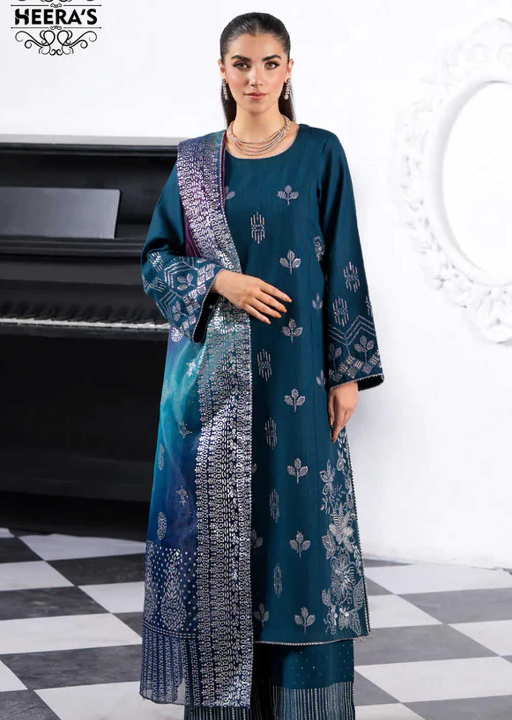 HSS-1146 - Readymade Heeras Suit