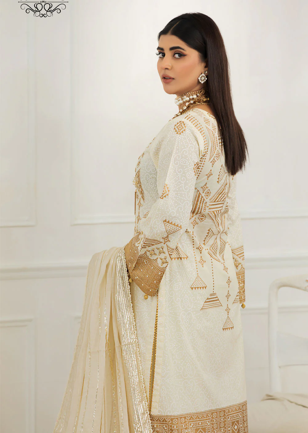 HSS-126 - Readymade Heeras Suit - Image 3