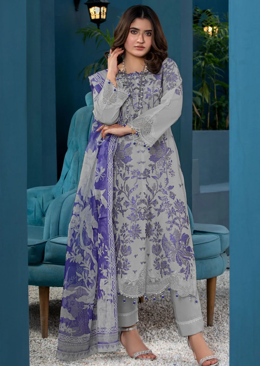 HSS-135 - Readymade Heeras Suit - Image 2