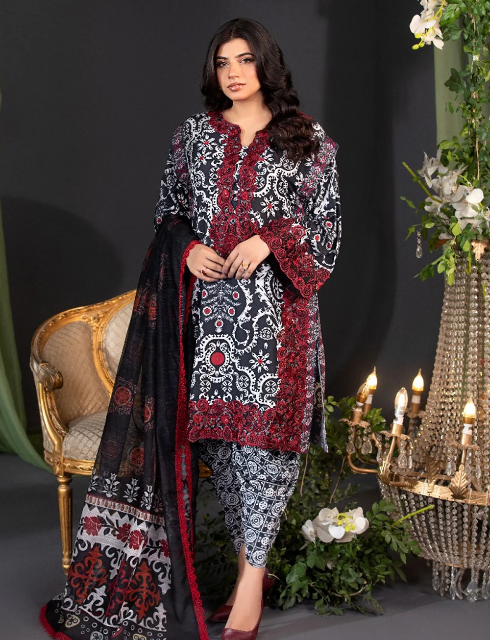 HSS-267 - Readymade Heeras Suit - Image 3
