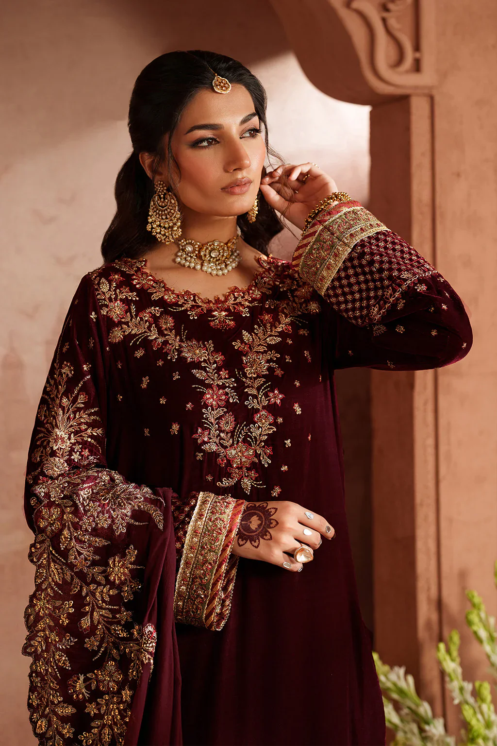 IV-55 Readynade Iznik Embroidered Velvet Edition 2025 - Image 10