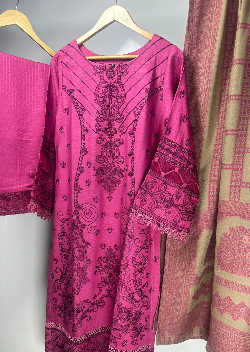 JH-674-R - Readymade - Deewan Collection by Johra 2024 - Image 3