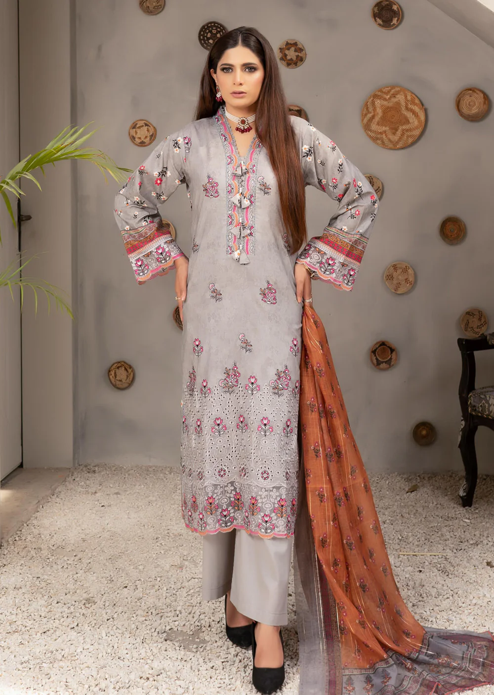 MNDCR-01 - Readymade - Munira Winter Collection 2025