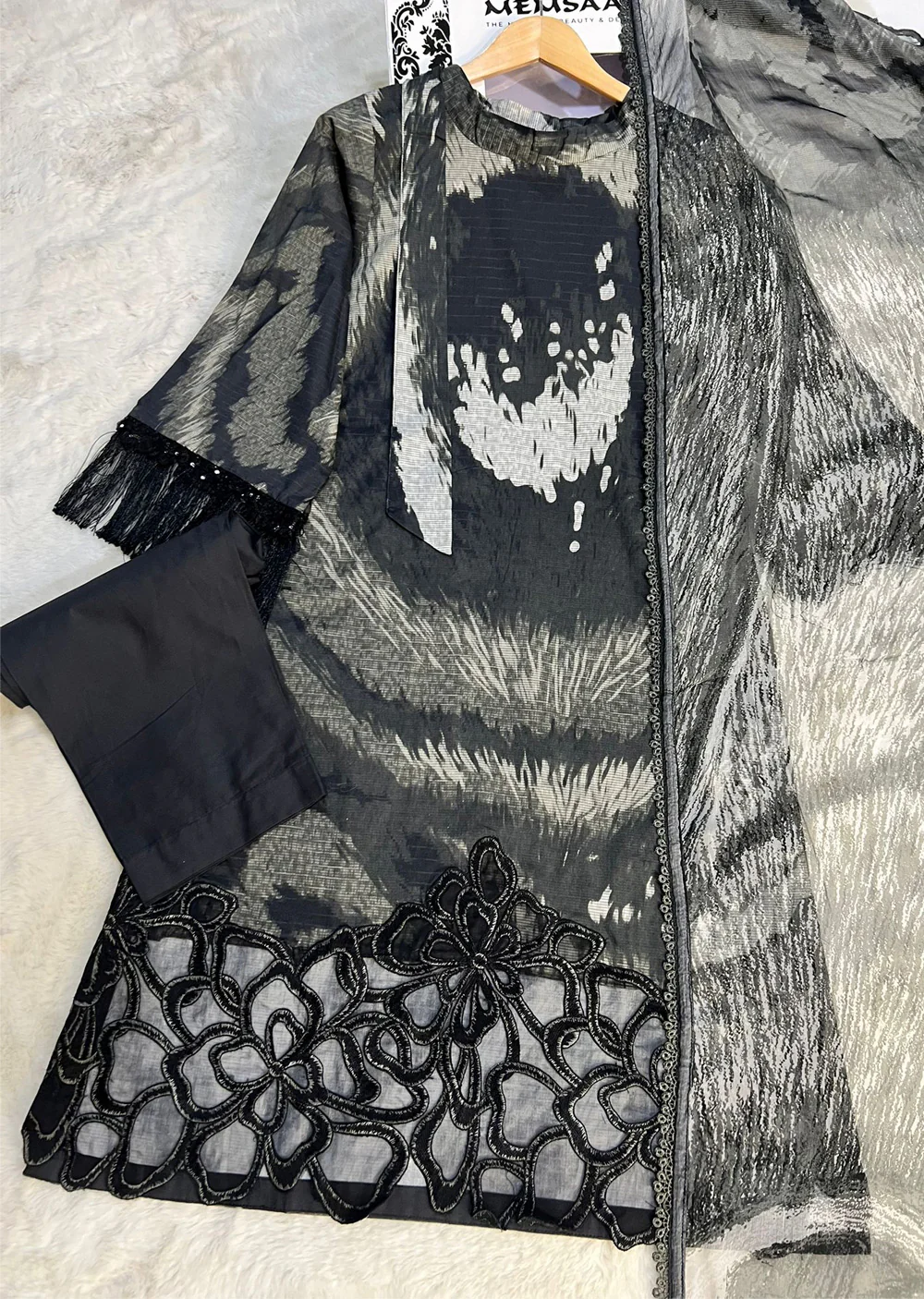 MPTR-2410-A - Readymade - Maria B MPRINTS Collection 2024 - Image 3
