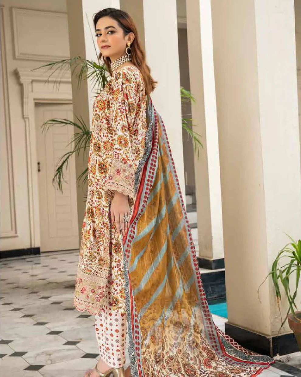 MSL- 02 Readymade Munira Khazaan Linen Suit - Image 2