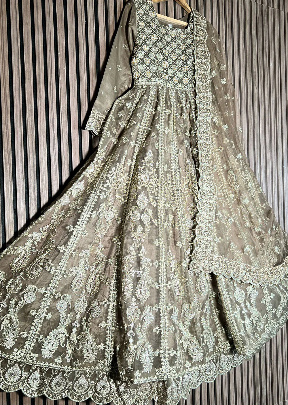 MW23-539 - Readymade - Mehr-O-Maah Wedding Collection 2024 - Image 8