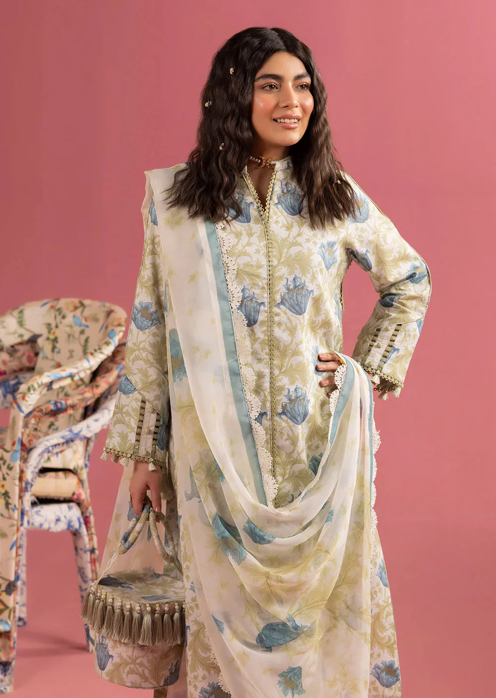 PL-V05 - Tesoro - Readymade - Sheen Prints by by Alizeh 2024 - Image 3