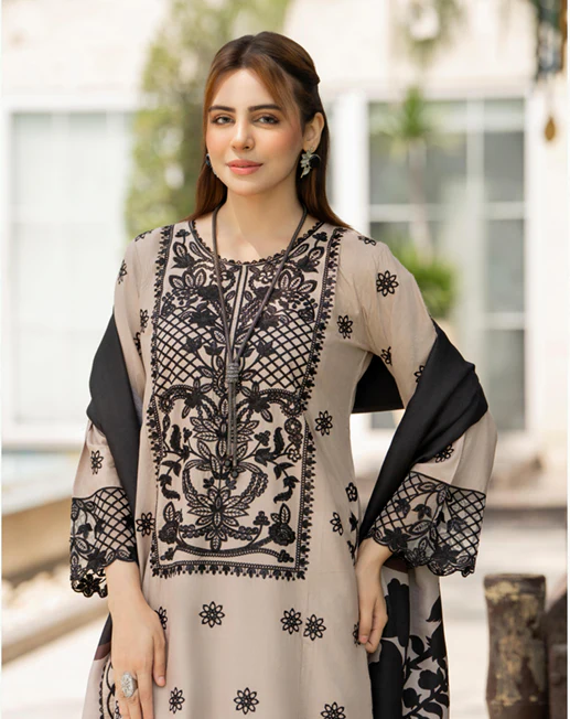 Ran-02-Readymade- Rania.H LINEN Collection 2025 - Image 2