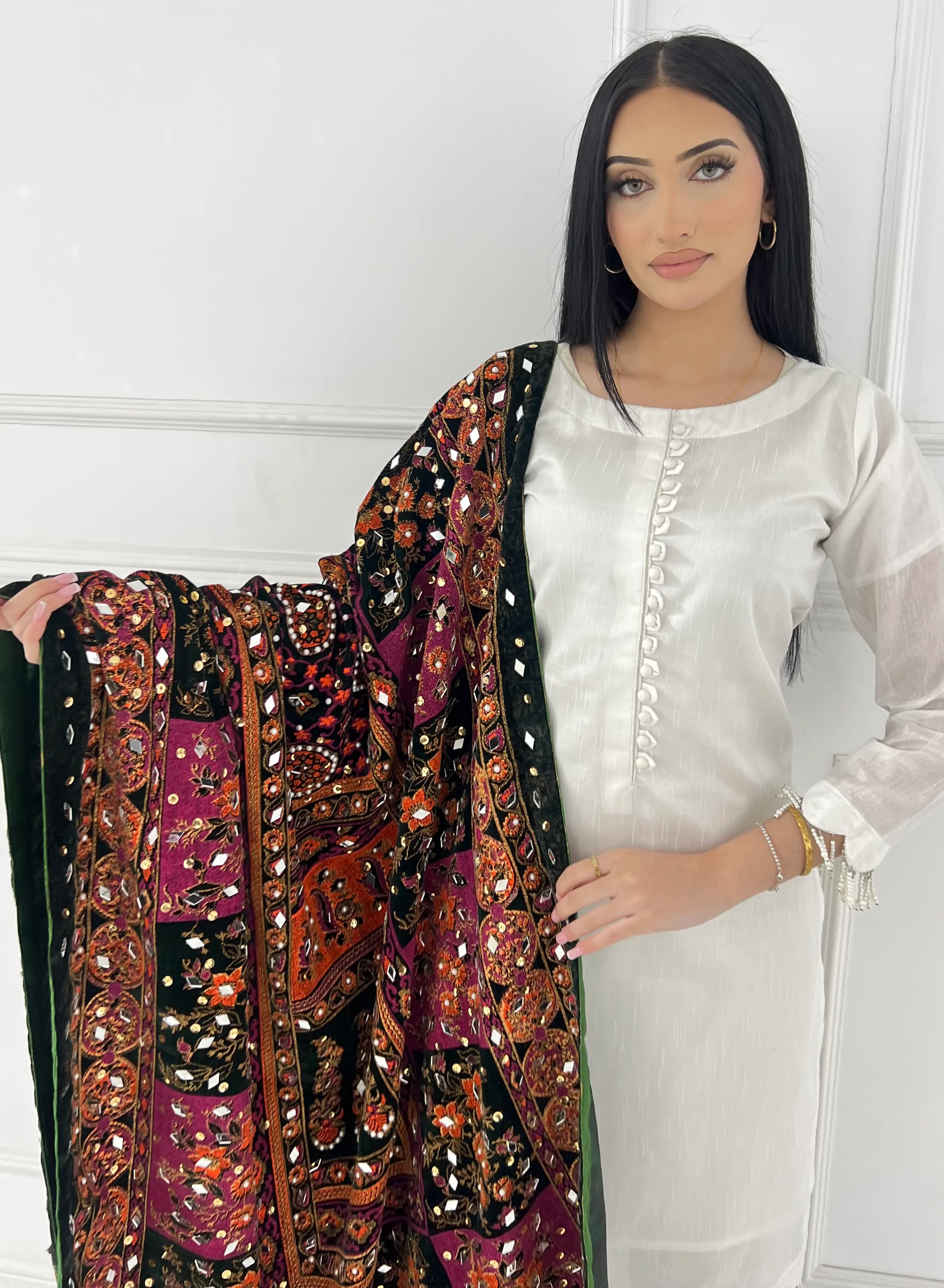 RBY-133- New Luxury Velvet Shawl 2025 - Image 6