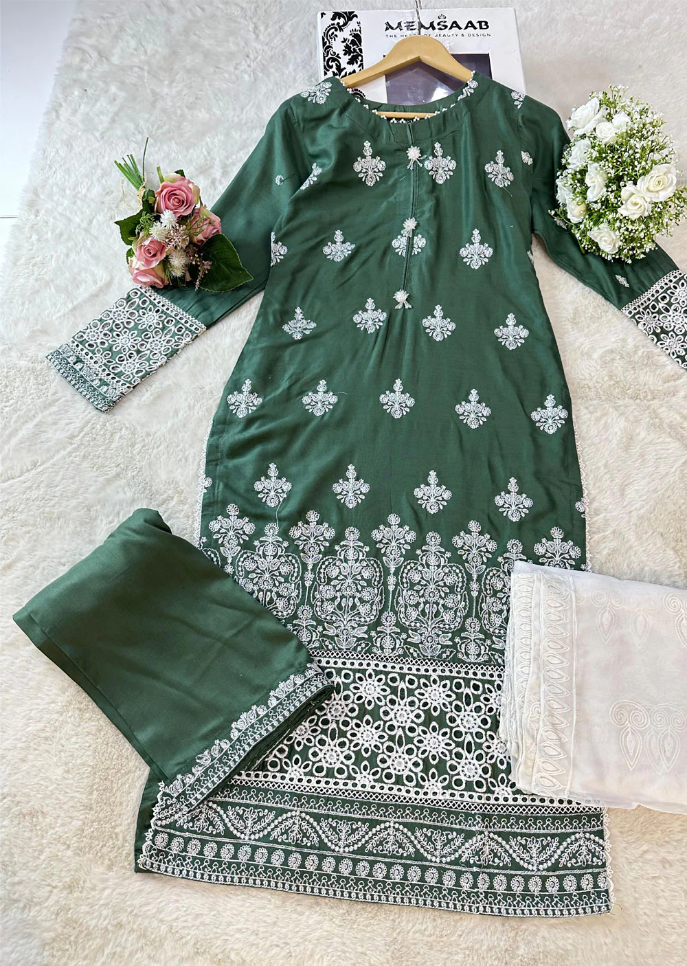 RGZ4017 Lilly - Green Readymade Linen Suit