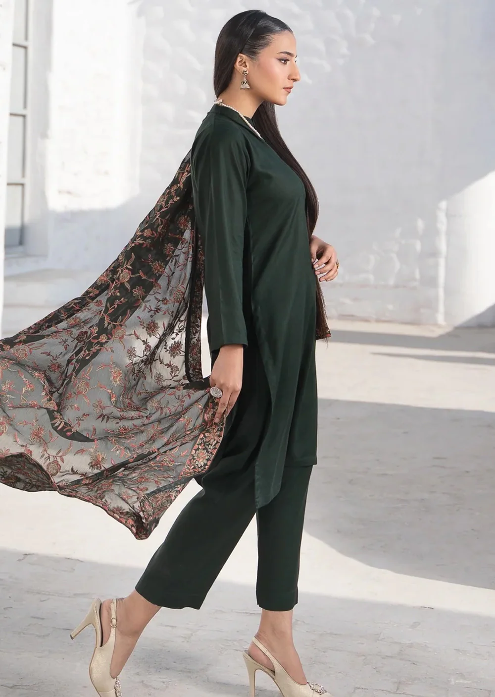 RNDH-02 - Green - Readymade - Rania.H Linen Collection 2025 - Image 6