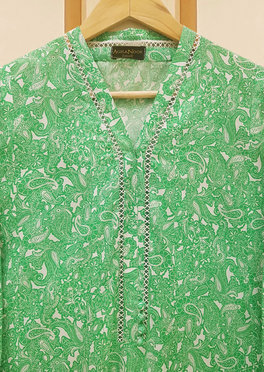 S109317 - Readymade -Digital Printed Lawn Suit by Agha Noor 2024 - Image 3