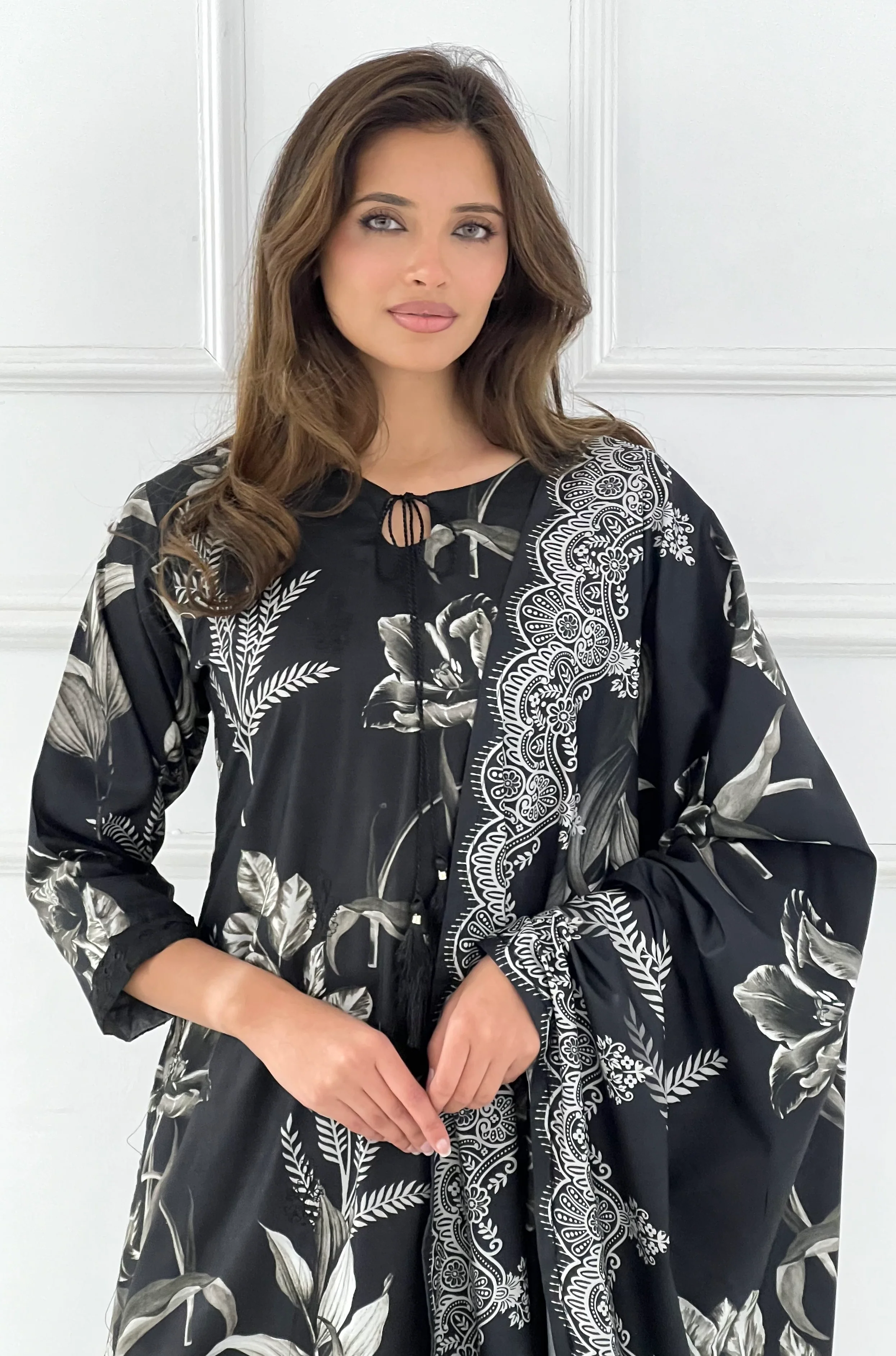 SLMN-58 - Black - Readymade linen Co-ord - Image 2