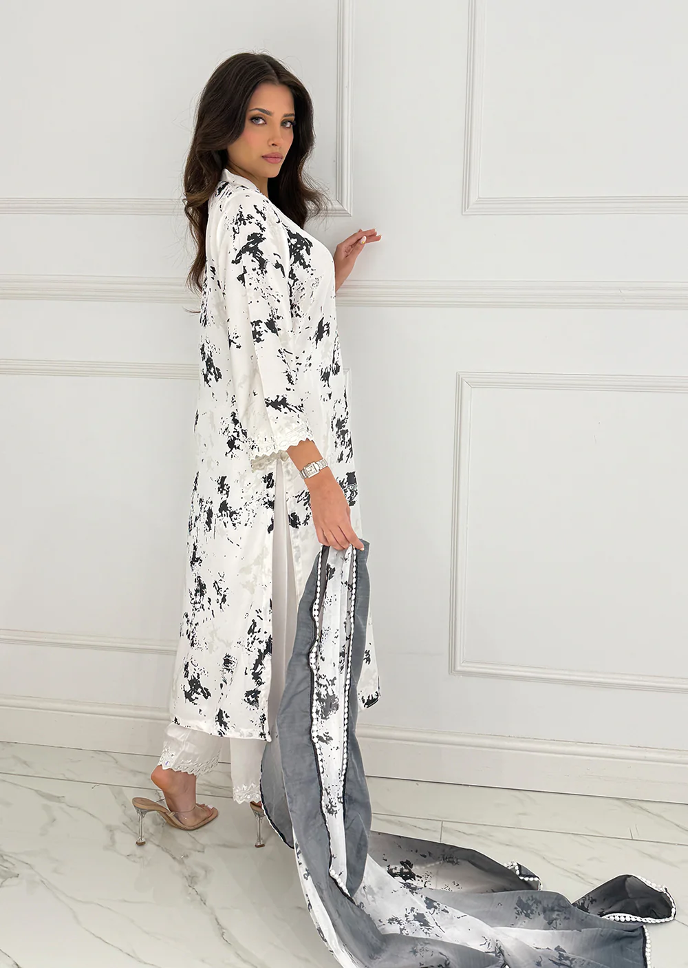 SMR3102 Yumna - White Readymade Silk Suit - Image 4
