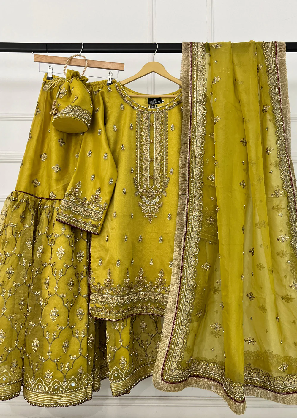 SRB1302 - Natasha - Sehrish.B Designer - Image 14