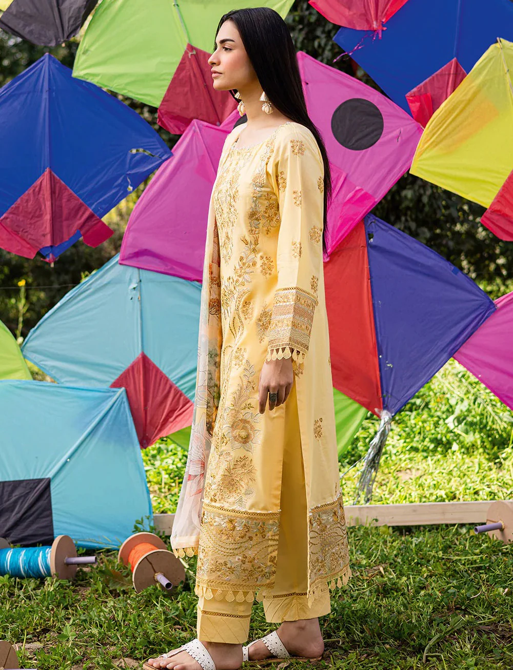 Y-915 - Ready Made - Riwayat by Ramsha Luxury Lawn Vol 12 - Image 3