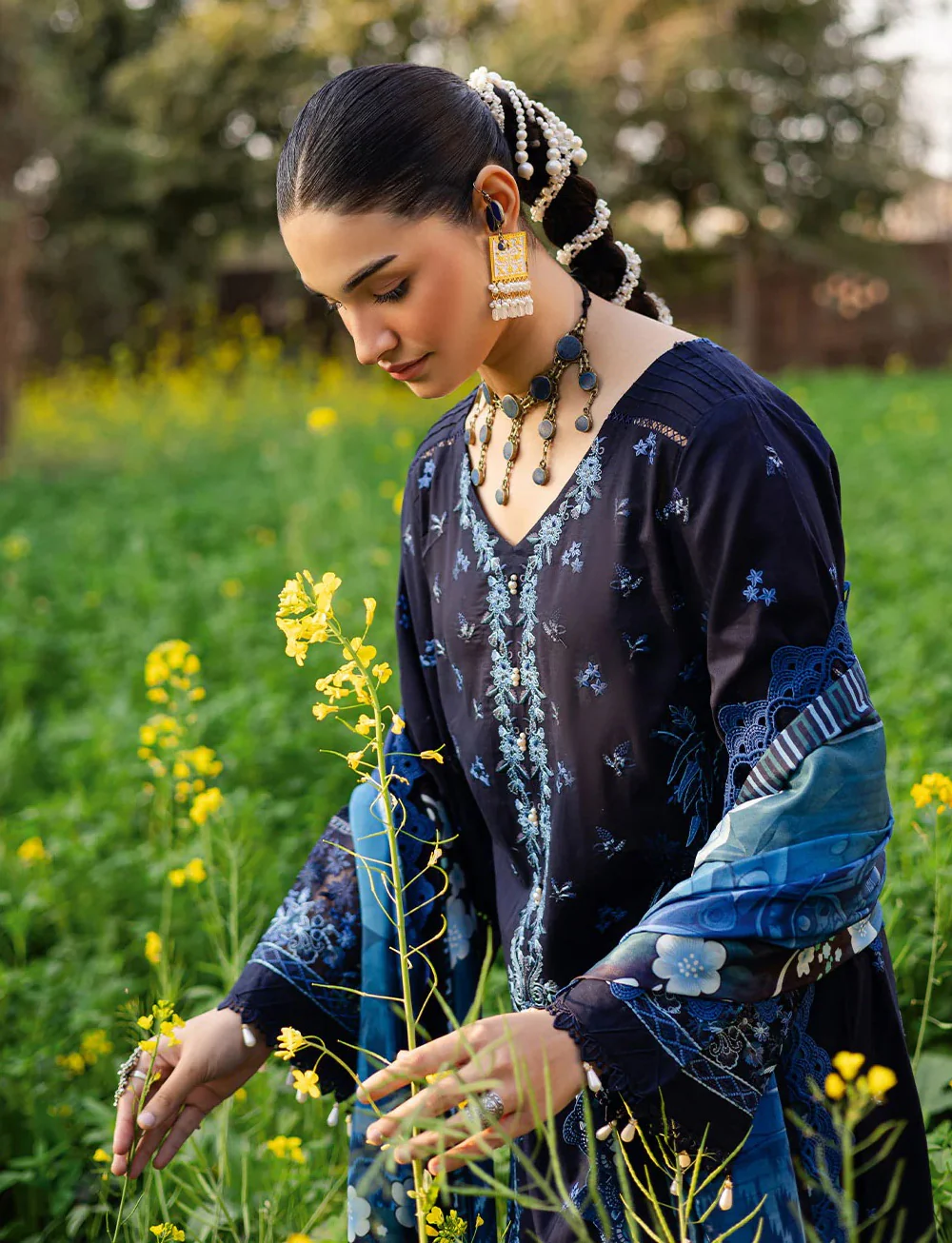 Y-918 - Readymade - Riwayat by Ramsha Luxury Lawn Vol 12 - Image 4